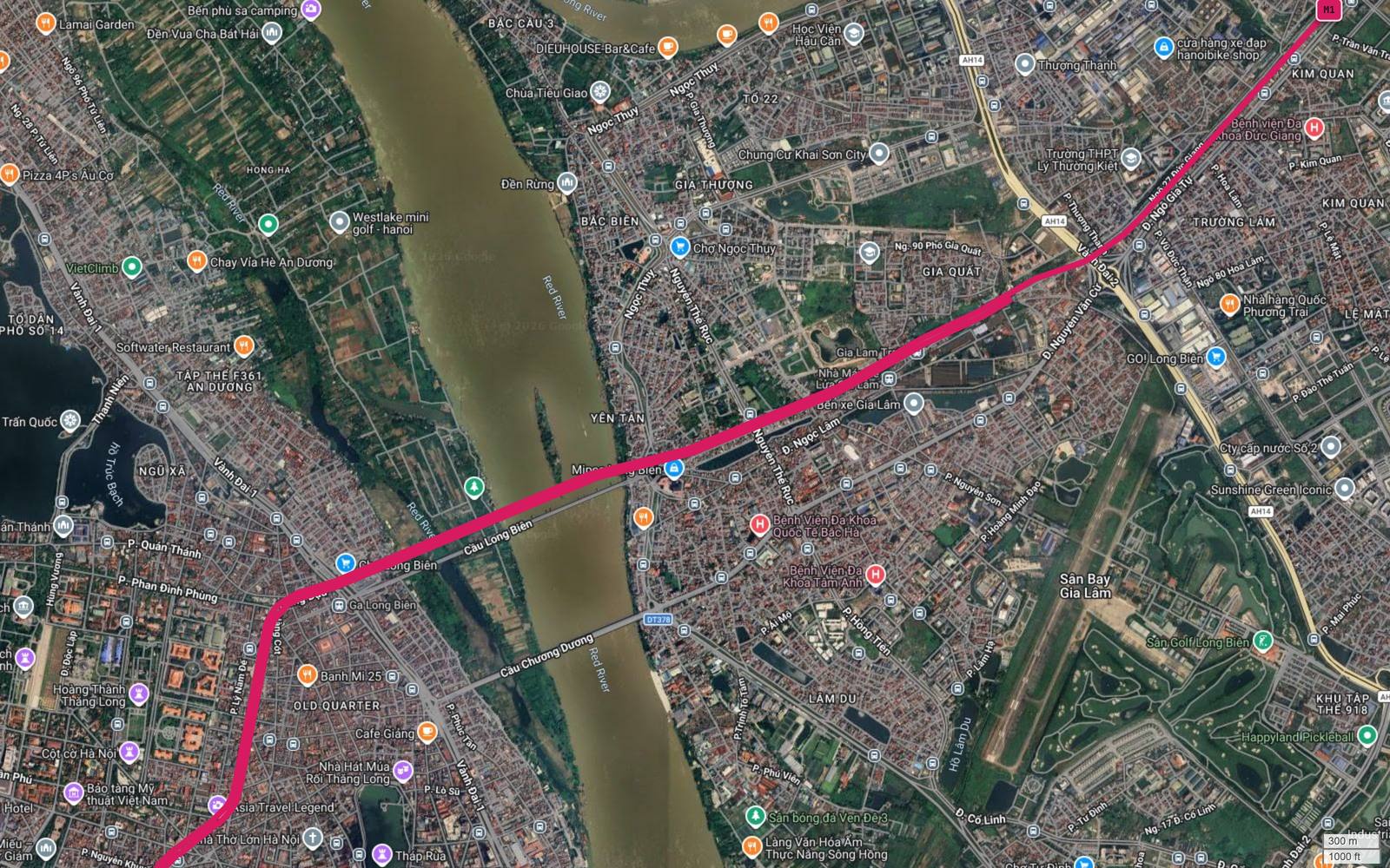 Ảnh vệ tinh cầu Long Biên, cầu Chương Dương và trục Nguyễn Văn Cừ nơi hành lang metro số 1 đi qua